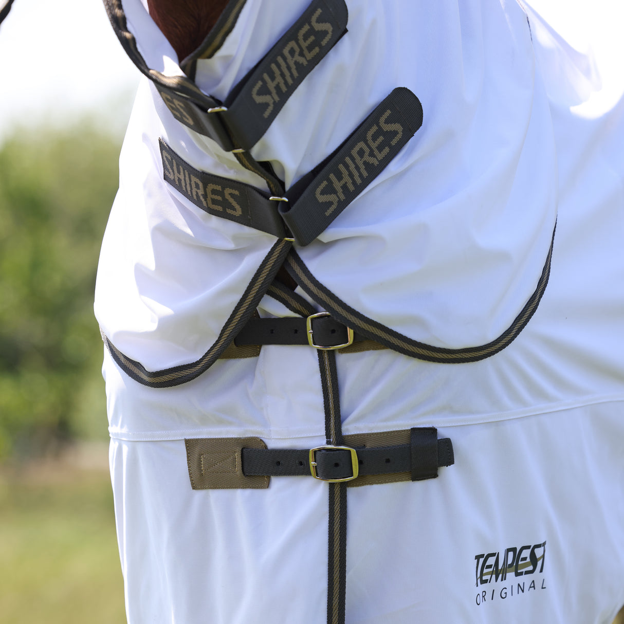 Shires Tempest Original Fly Rug & Neck Set #colour_white-grey