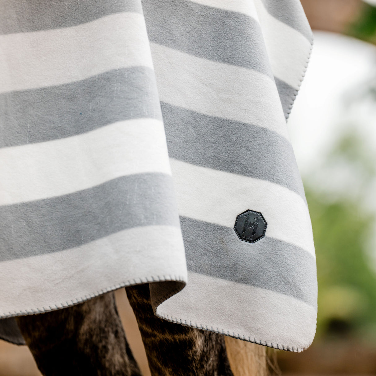 Horseware Ireland Newmarket Fleece Blanket #colour_whitney-charcoal