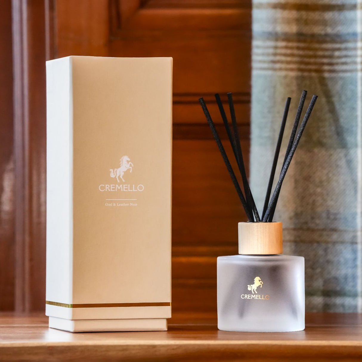 Cremello Oud & Leather Noir Diffuser