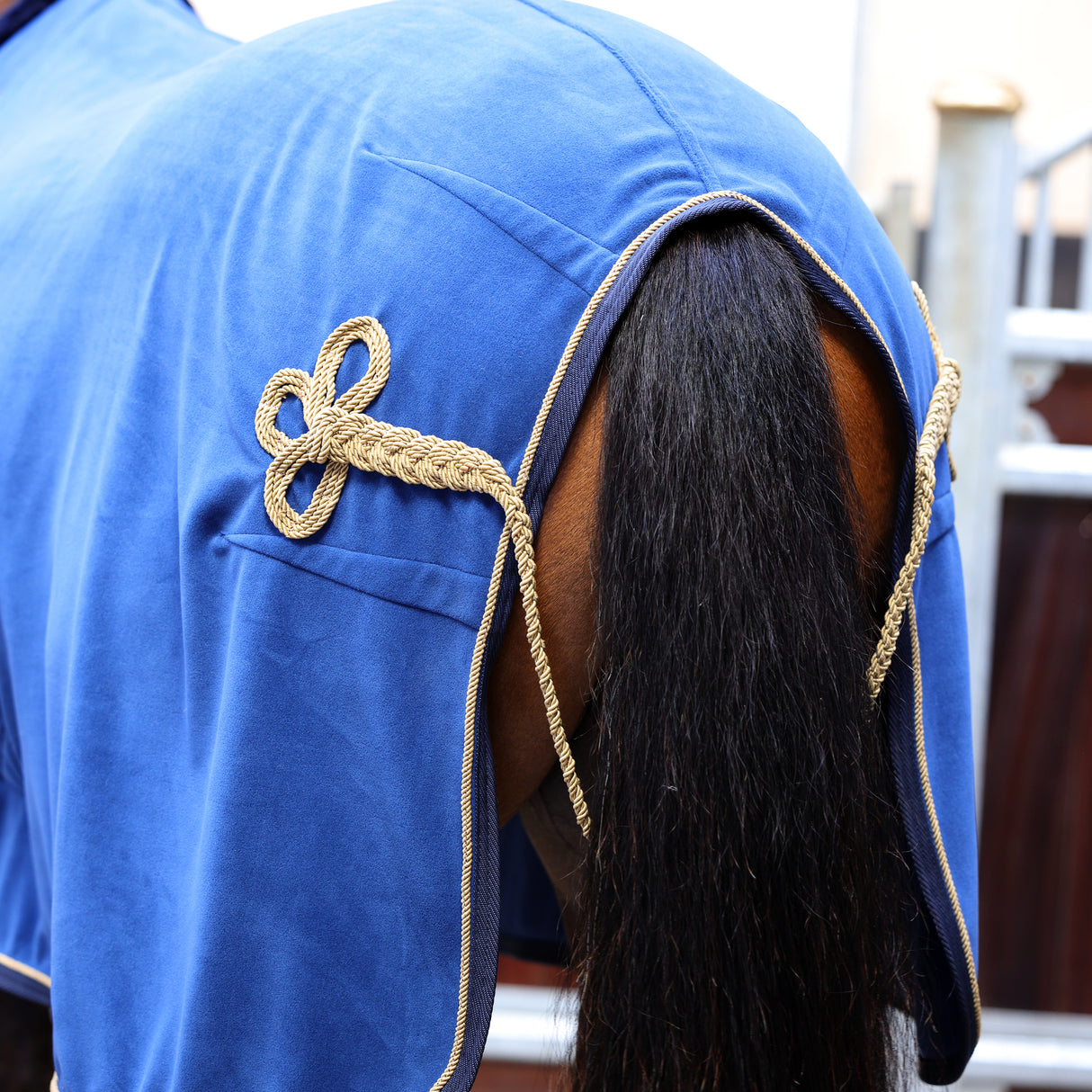 Shires Deluxe Quilted Show Rug #colour_navy