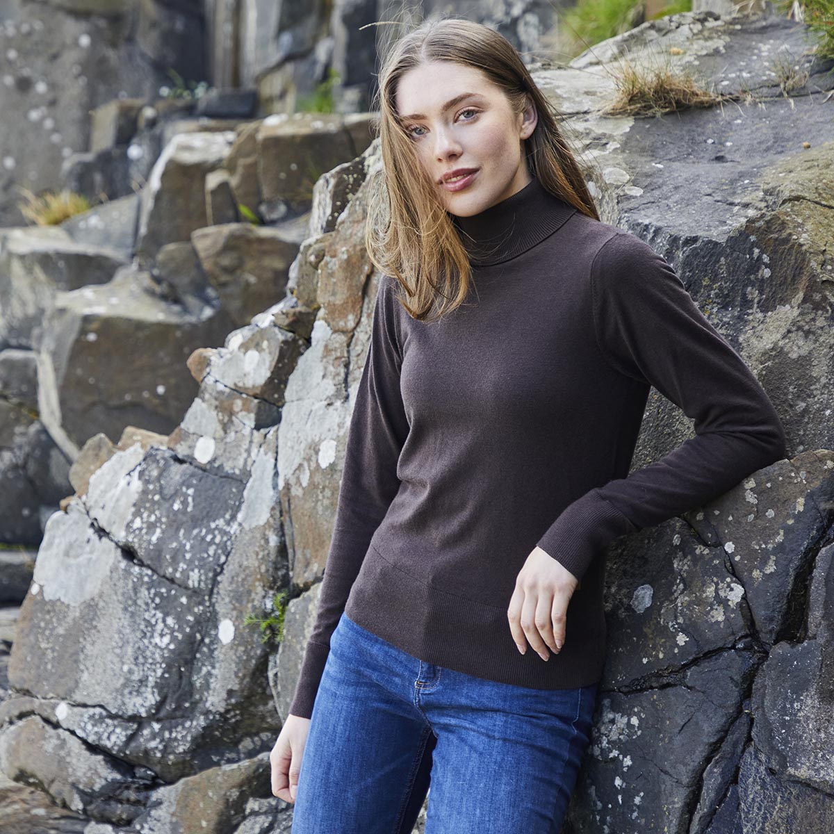 Women's Melford Knit Roll Neck - Deep Bark
