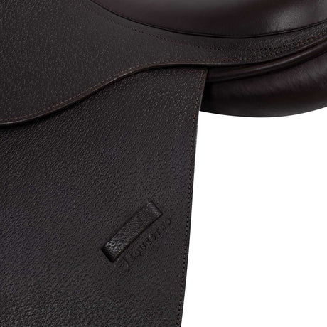 Equestro Jumping Saddle Hammered Leather #colour_brown