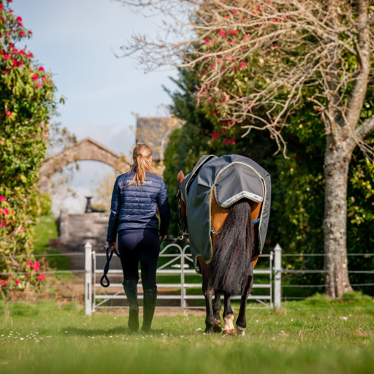 Horseware Ireland Amigo Bravo 12 Plus 0g Lite Turnout Rug #colour_shadow-navy-rose